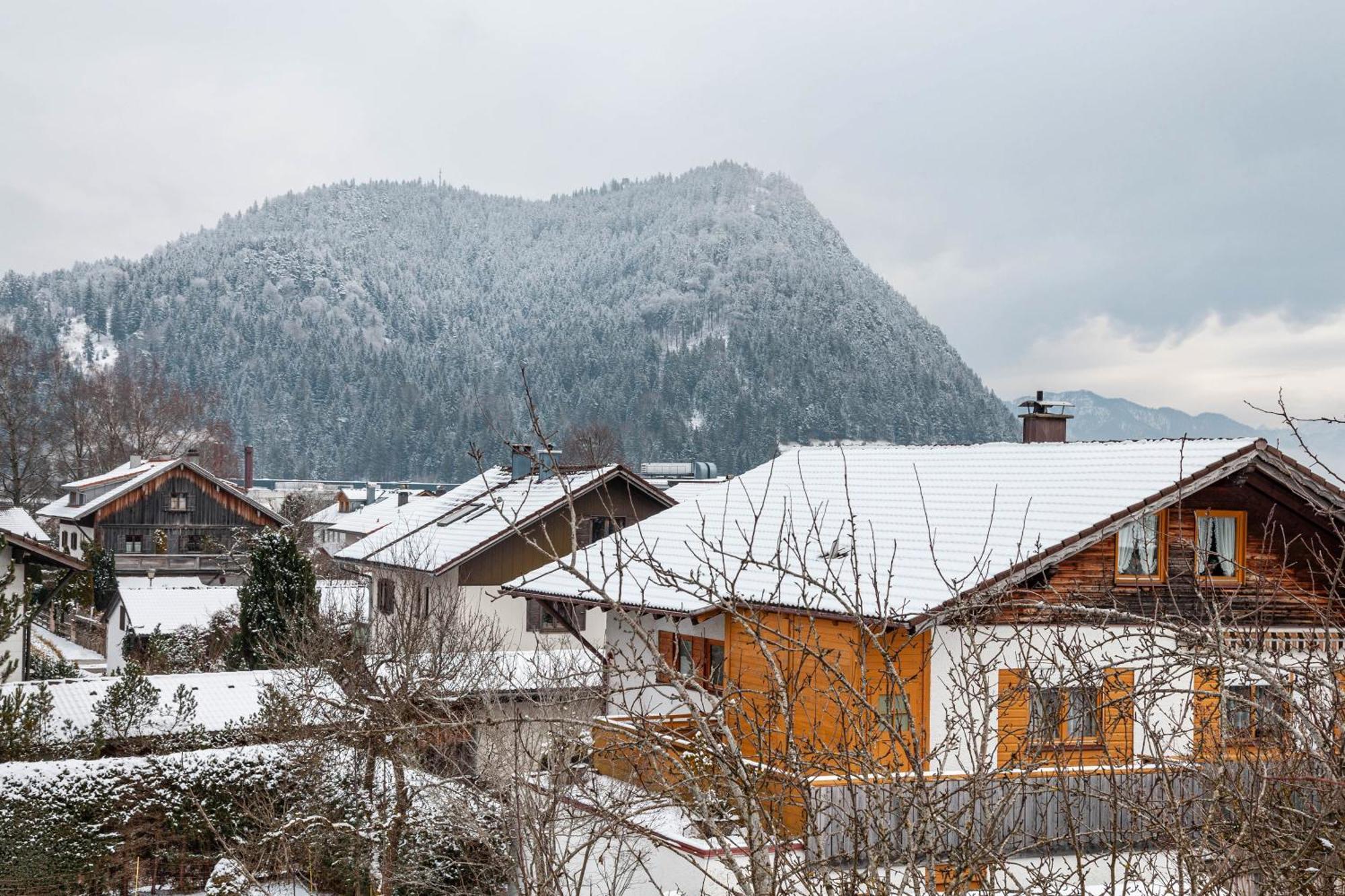 Haus Bergliebe - Zugspitzblick Пфронтен Екстериор снимка